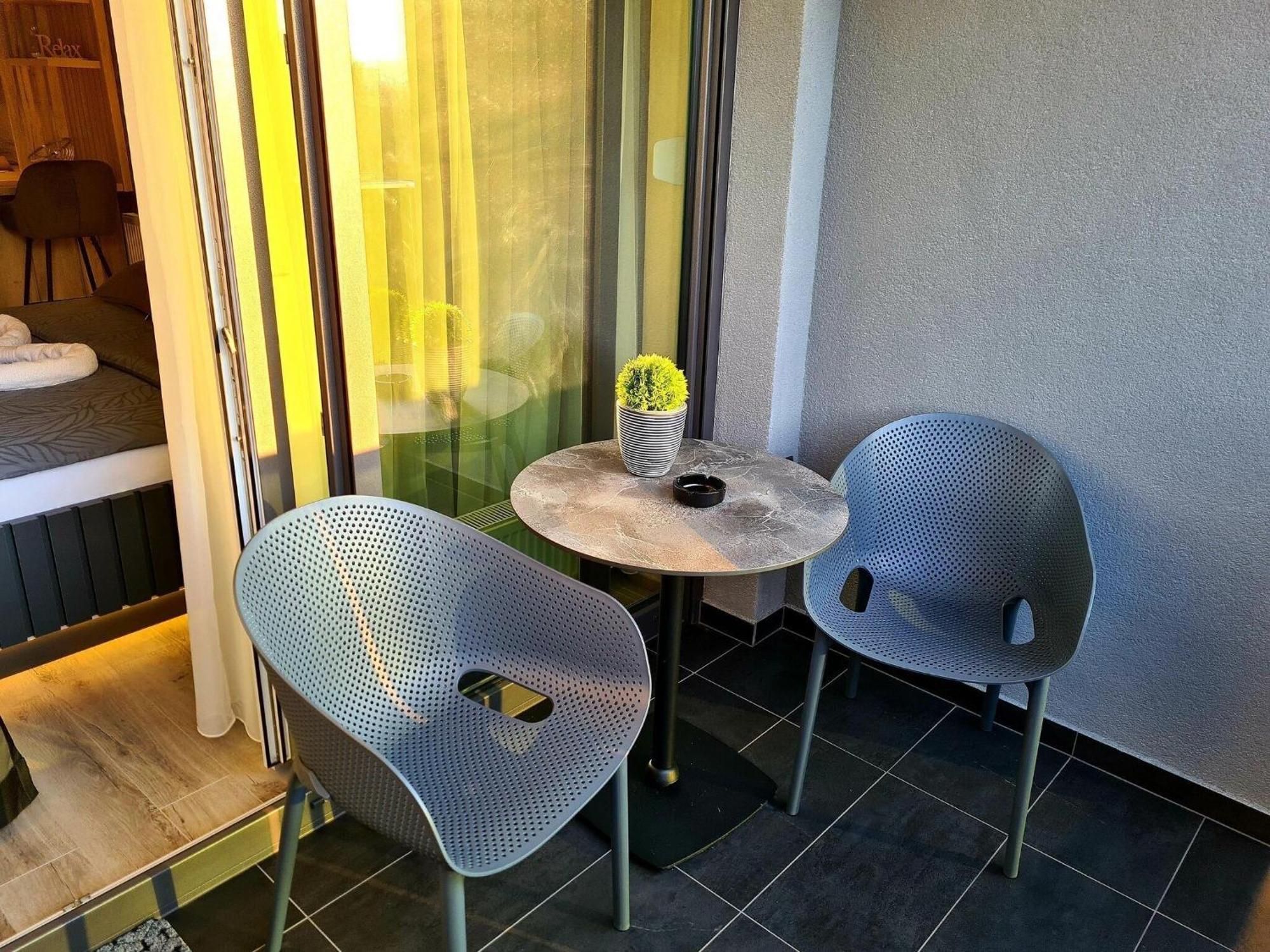 Wellness Apartments - Studio Apartment With Terrace G3 Varaždin Extérieur photo
